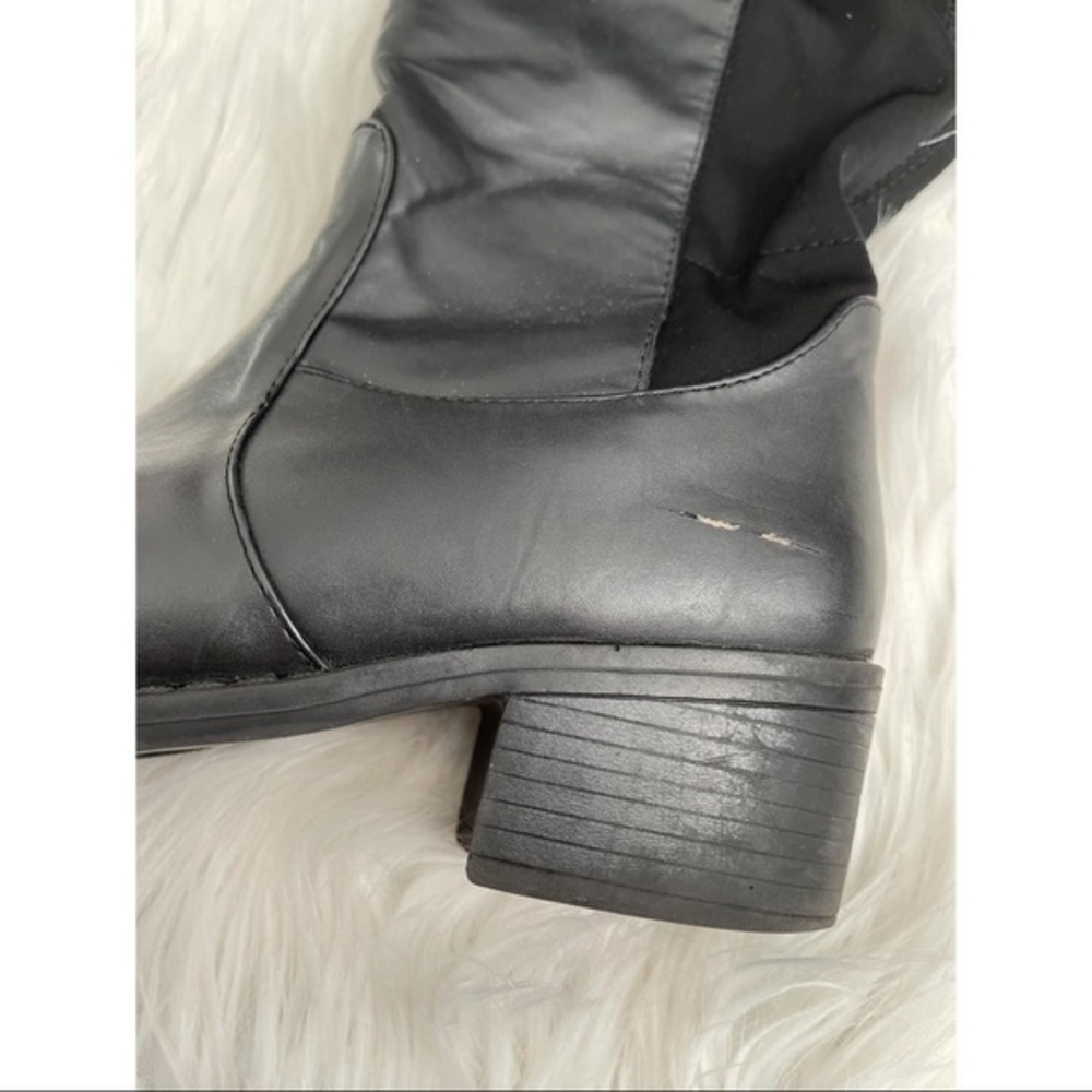 Black‎ Boots - Picture 5 of 6